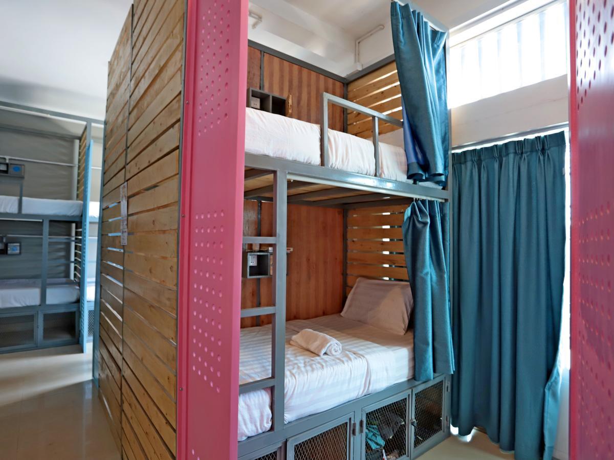 סיאם ריפ Oops Hostel מראה חיצוני תמונה