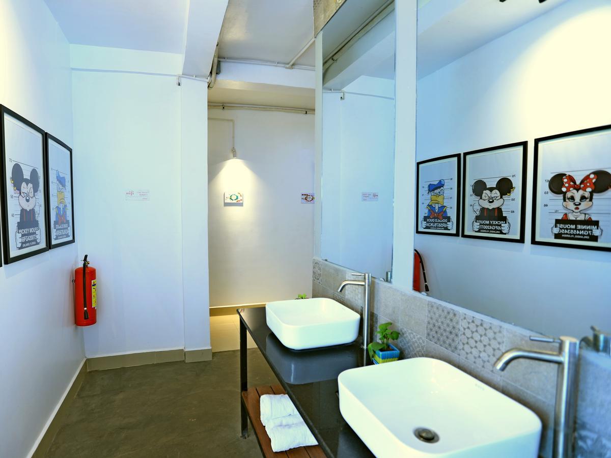 סיאם ריפ Oops Hostel מראה חיצוני תמונה