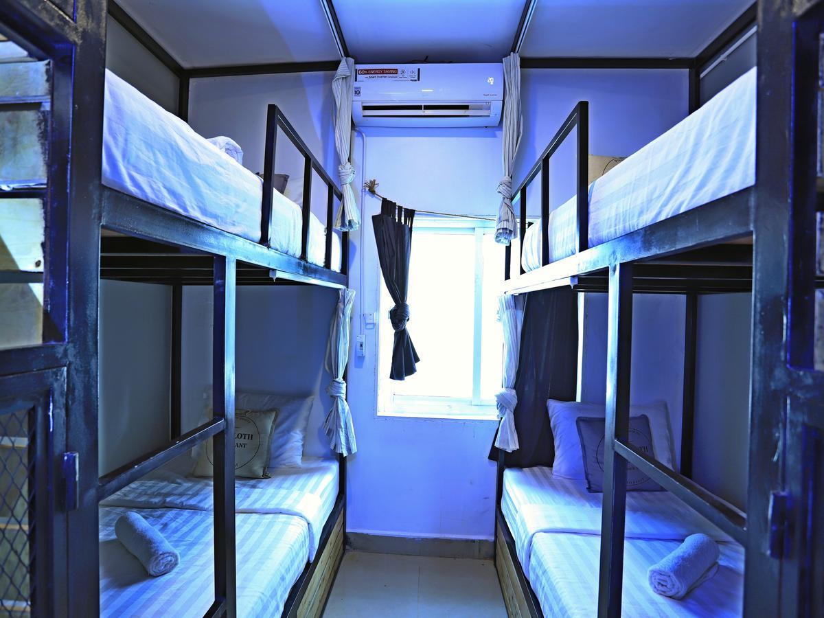 סיאם ריפ Oops Hostel מראה חיצוני תמונה