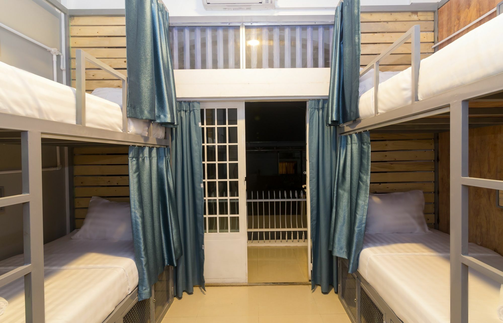 סיאם ריפ Oops Hostel מראה חיצוני תמונה